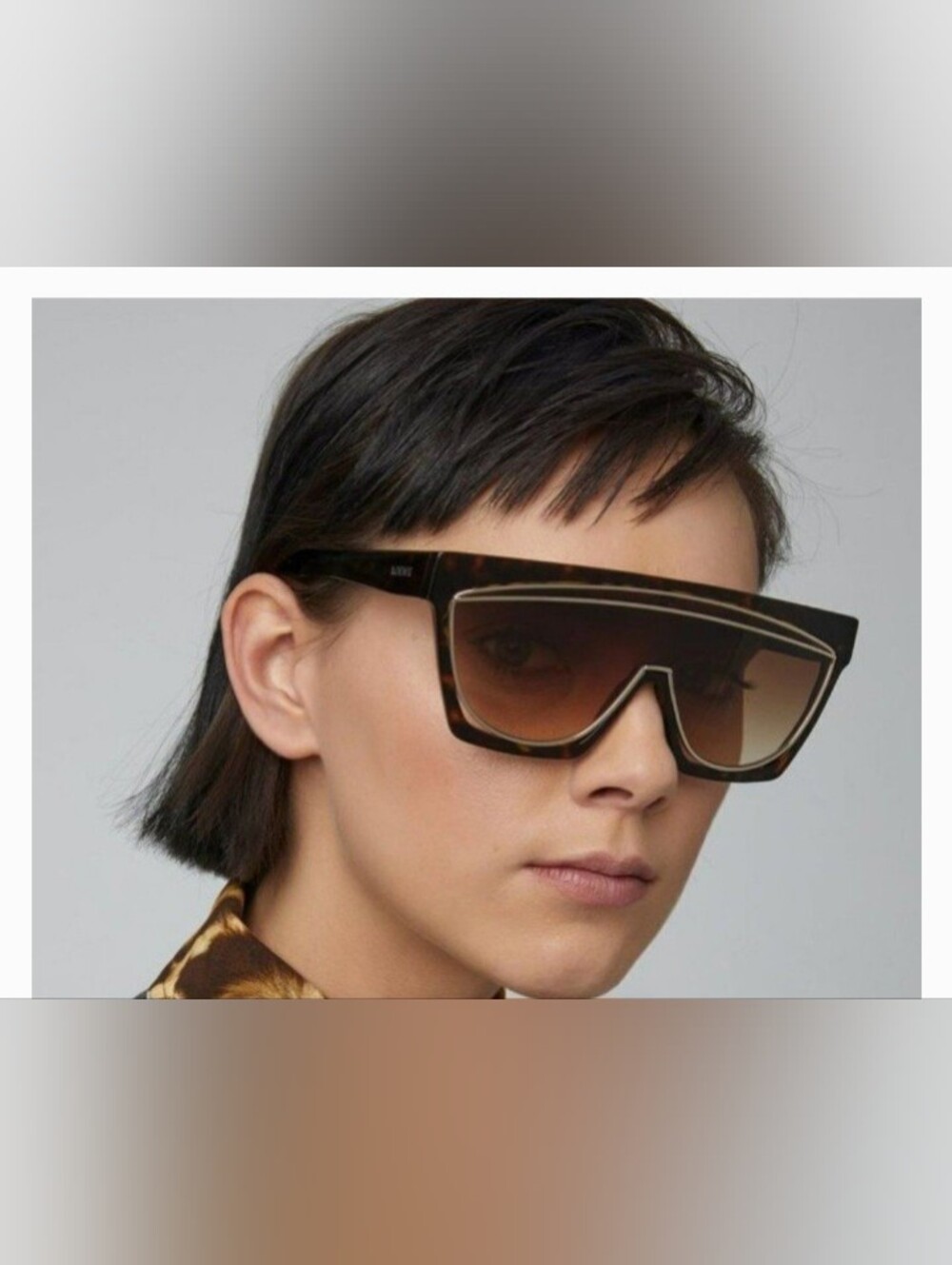 Loewe Black Sunglasses with Case - Picture 10 of 10
